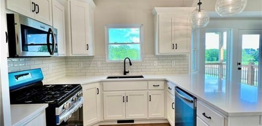 Homes for Sale in Liberty, MO 64068 | 1929  Longview Drive