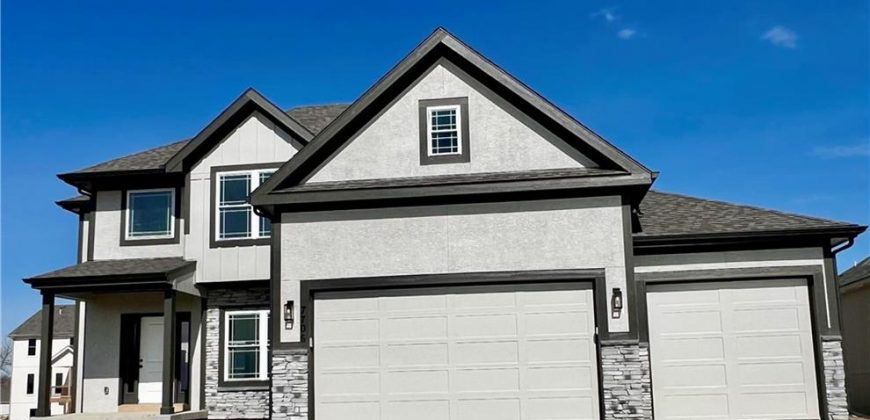 Homes for Sale in Liberty, MO 64068 | 1929  Longview Drive