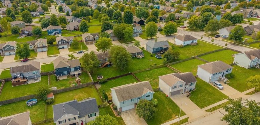 Homes for Sale in Kansas City, MO 64157 | 9103 NE 116th Place