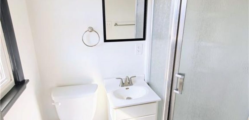 Homes for Sale in Gladstone, MO 64118 | 7108 N Broadway Street