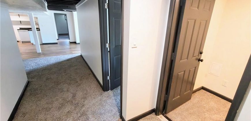 Homes for Sale in Gladstone, MO 64118 | 7108 N Broadway Street