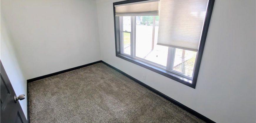 Homes for Sale in Gladstone, MO 64118 | 7108 N Broadway Street