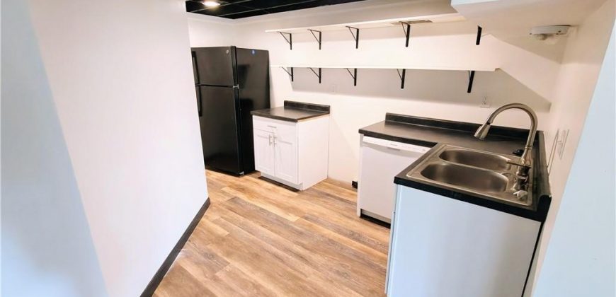 Homes for Sale in Gladstone, MO 64118 | 7108 N Broadway Street