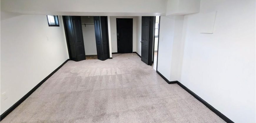 Homes for Sale in Gladstone, MO 64118 | 7108 N Broadway Street