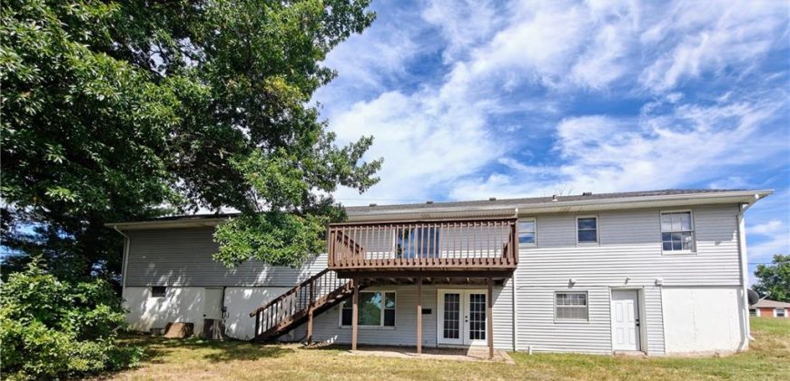 Homes for Sale in Gladstone, MO 64118 | 7108 N Broadway Street