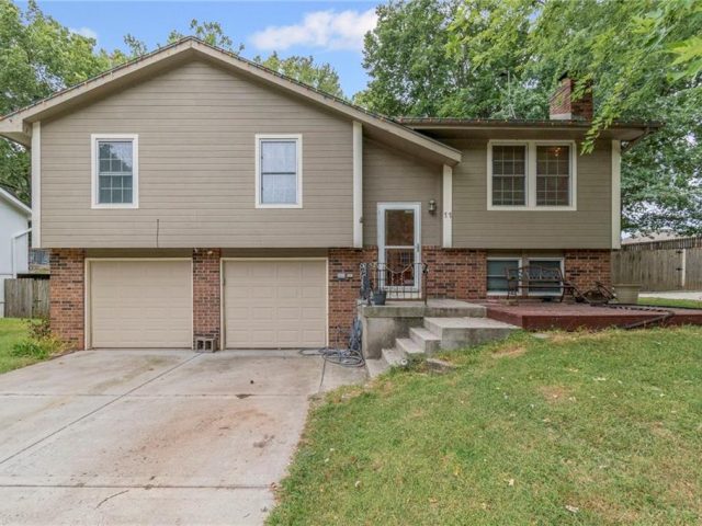Homes for Sale in Kansas City, MO 64155 | 11 NE 90TH Terrace