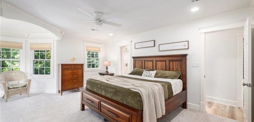 Homes for Sale in Parkville, MO 64152 | 12020 N Windbrook Court