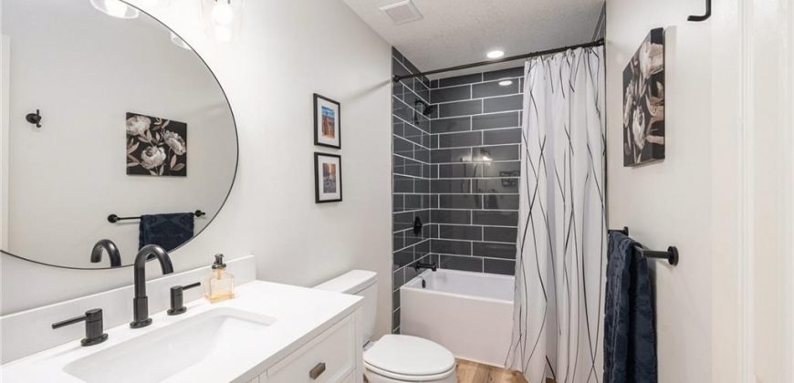 Homes for Sale in Parkville, MO 64152 | 12020 N Windbrook Court