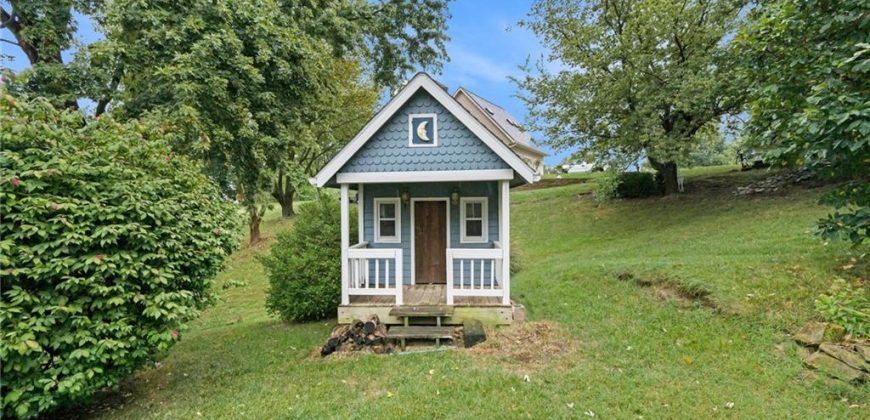 Homes for Sale in Parkville, MO 64152 | 12020 N Windbrook Court