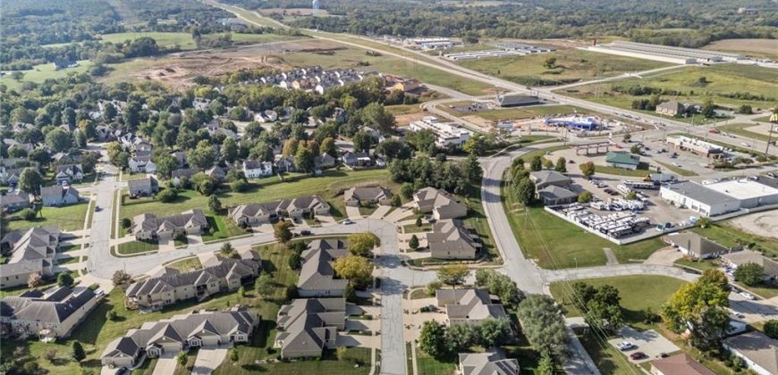 Homes for Sale in Smithville, MO 64089 | 14816  Ashmont Lane