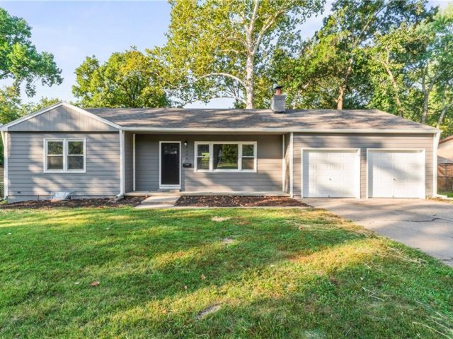 Homes for Sale in Kansas City, MO 64118 | 4906 N Highland Avenue