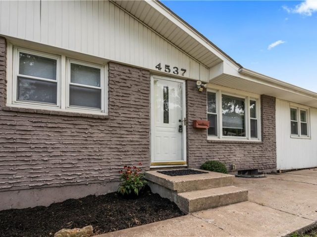 Homes for Sale in Kansas City, MO 64119 | 4537 NE 56th Street