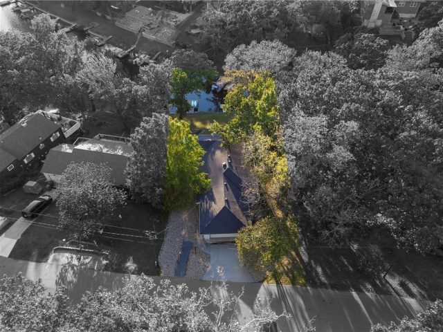 Homes for Sale in Lake Waukomis, MO 64151 | 387 NW North Shore Drive