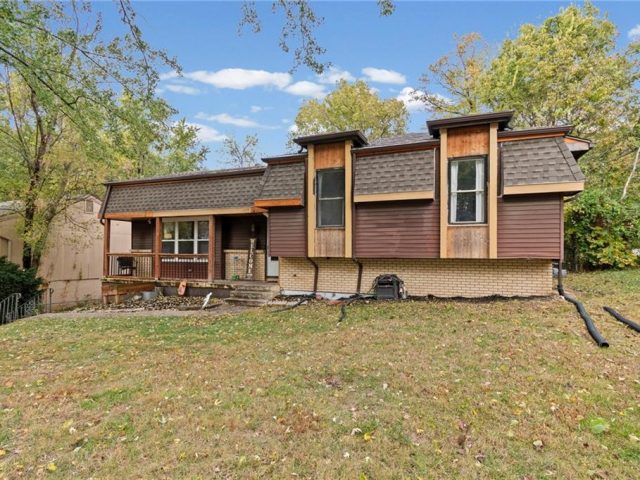 Homes for Sale in Kansas City, MO 64151 | 4717 NW Fisk Avenue