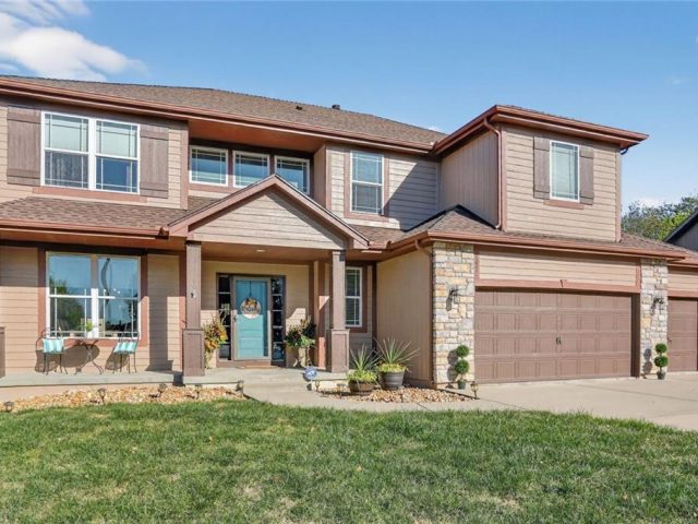 Homes for Sale in Kansas City, MO 64155 | 9221 N Garfield Avenue