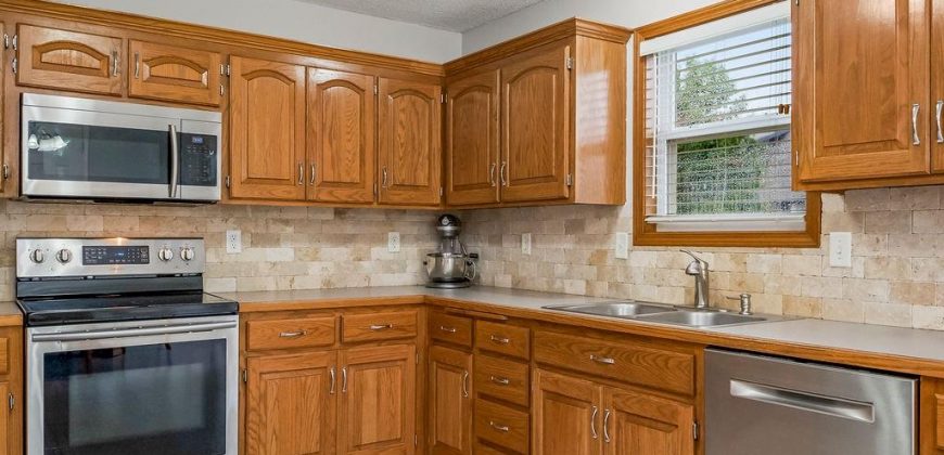 Homes for Sale in Kansas City, MO 64157 | 8002 NE 107th Street