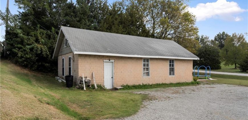 Homes for Sale in Dearborn, MO 64439 | 605 E 2nd Street Homes for Sale in Dearborn, MO 64439 | 605 E 2nd Street