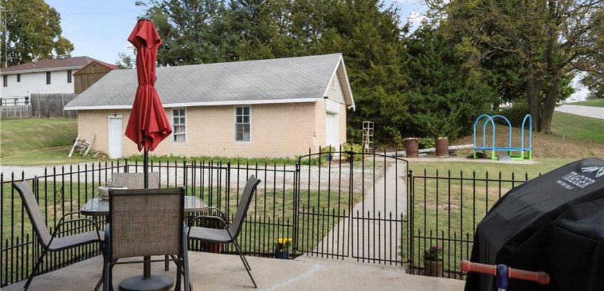 Homes for Sale in Dearborn, MO 64439 | 605 E 2nd Street Homes for Sale in Dearborn, MO 64439 | 605 E 2nd Street