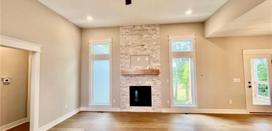 Homes for Sale in Liberty, MO 64068 | 1913  Longview Drive Homes for Sale in Liberty, MO 64068 | 1913  Longview Drive