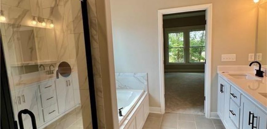 Homes for Sale in Liberty, MO 64068 | 1913  Longview Drive Homes for Sale in Liberty, MO 64068 | 1913  Longview Drive