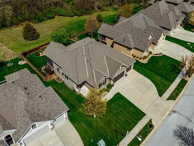 Homes for Sale in Kansas City, MO 64156 | 3112 NE 91st Place