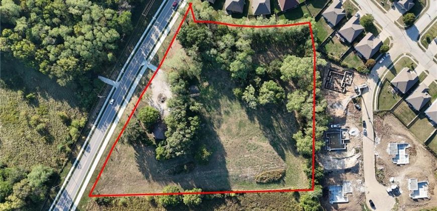 Homes for Sale in Kansas City, MO 64154 | 9121 NW Old Stagecoach Road