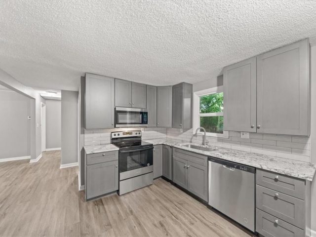 Homes for Sale in Kansas City, MO 64119 | 5800  Antioch Road