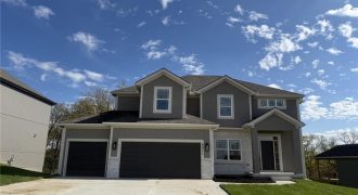 Homes for Sale in Kansas City, MO 64156 | 9011 N Colorado Avenue