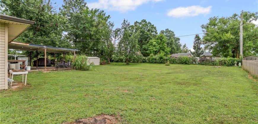 Homes for Sale in Excelsior Springs, MO 64024 | 1009  Miss Belle Street