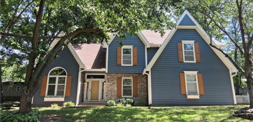 Homes for Sale in Liberty, MO 64068 | 1107  Wildbriar Drive