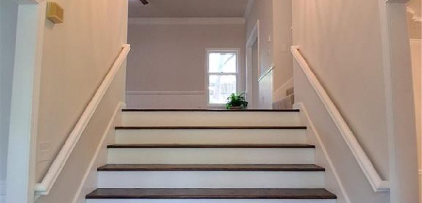 Homes for Sale in Liberty, MO 64068 | 1107  Wildbriar Drive