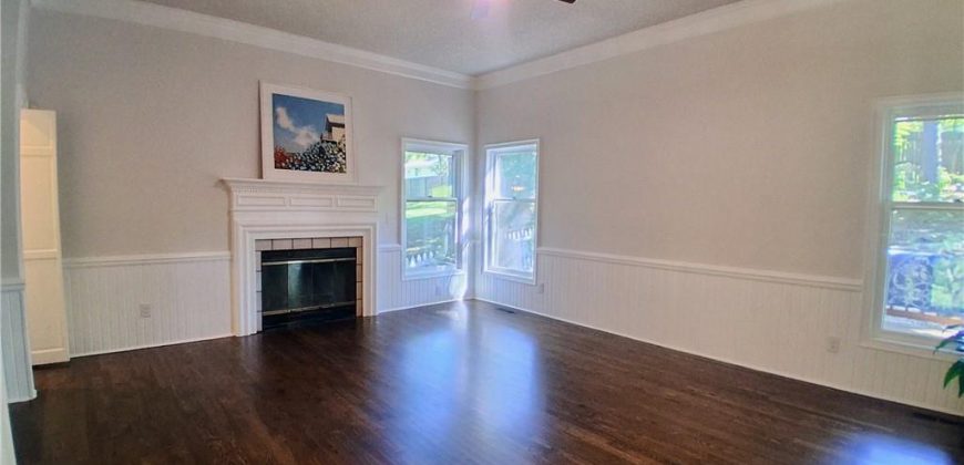 Homes for Sale in Liberty, MO 64068 | 1107  Wildbriar Drive