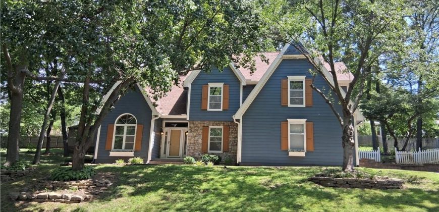 Homes for Sale in Liberty, MO 64068 | 1107  Wildbriar Drive