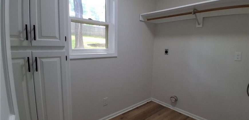 Homes for Sale in Liberty, MO 64068 | 1107  Wildbriar Drive