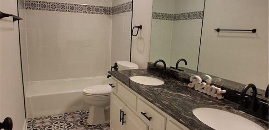 Homes for Sale in Liberty, MO 64068 | 1107  Wildbriar Drive