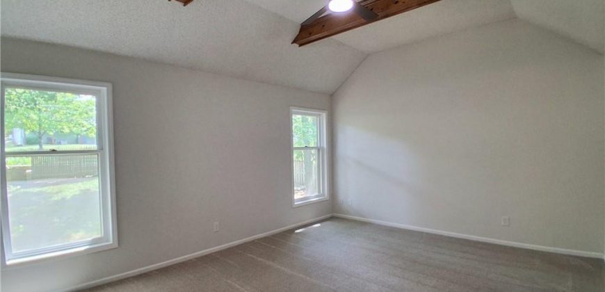 Homes for Sale in Liberty, MO 64068 | 1107  Wildbriar Drive