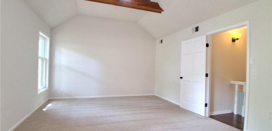 Homes for Sale in Liberty, MO 64068 | 1107  Wildbriar Drive