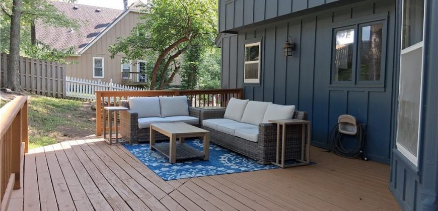 Homes for Sale in Liberty, MO 64068 | 1107  Wildbriar Drive