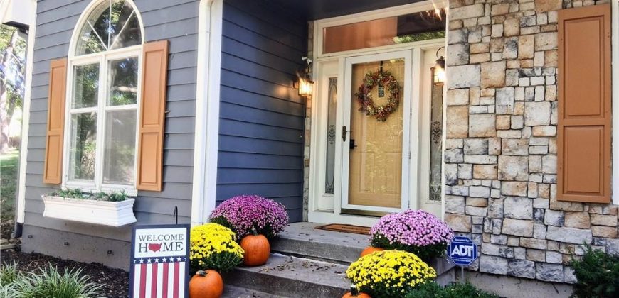 Homes for Sale in Liberty, MO 64068 | 1107  Wildbriar Drive