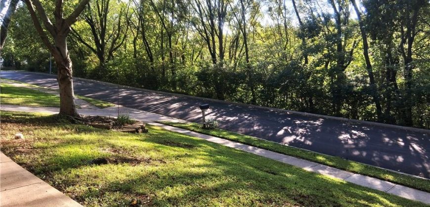 Homes for Sale in Liberty, MO 64068 | 1107  Wildbriar Drive