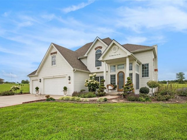 Homes for Sale in Lawson, MO 64062 | 18301 N 69 Highway