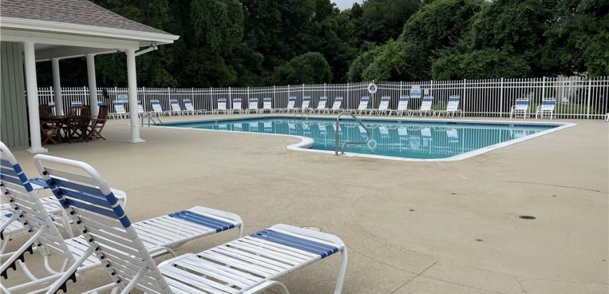 Homes for Sale in Liberty, MO 64068 | 900  White Oak Lane