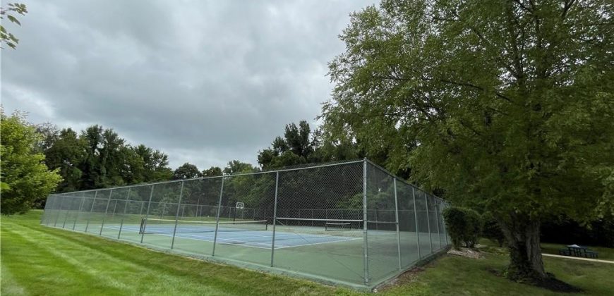 Homes for Sale in Liberty, MO 64068 | 900  White Oak Lane