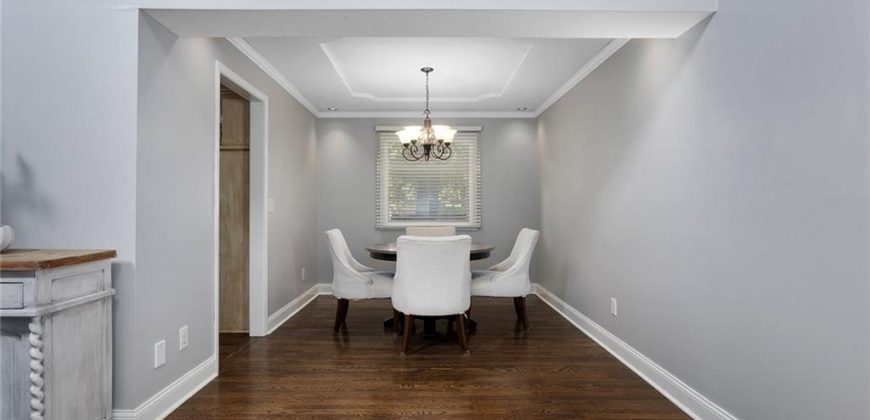 Homes for Sale in Liberty, MO 64068 | 900  White Oak Lane