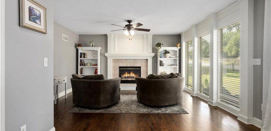 Homes for Sale in Liberty, MO 64068 | 900  White Oak Lane