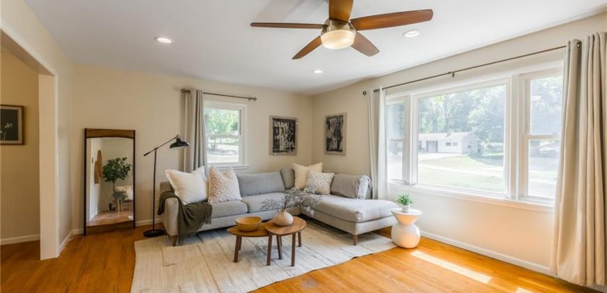 Homes for Sale in Kansas City, MO 64118 | 300 NW 83rd Street