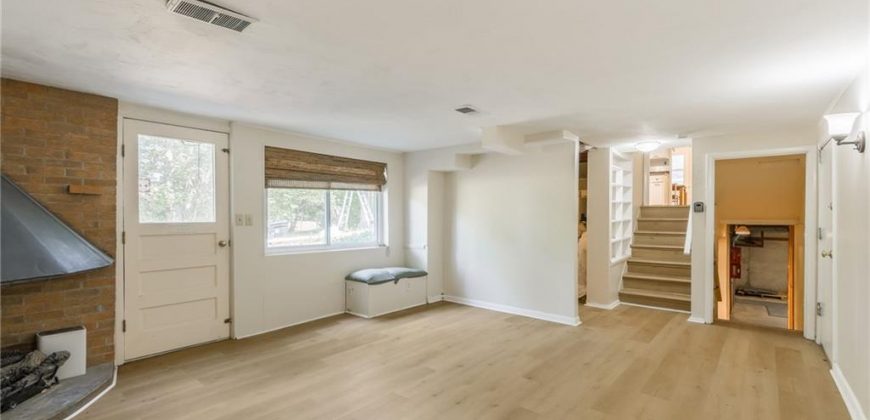 Homes for Sale in Kansas City, MO 64118 | 300 NW 83rd Street