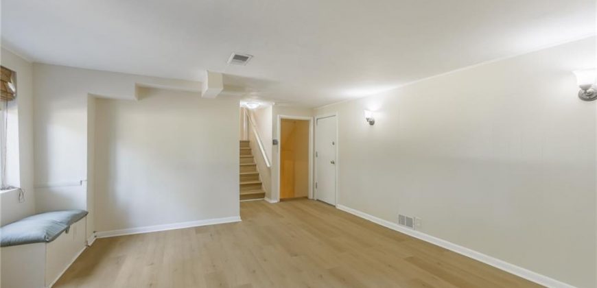 Homes for Sale in Kansas City, MO 64118 | 300 NW 83rd Street