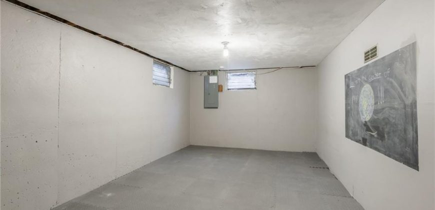 Homes for Sale in Kansas City, MO 64118 | 300 NW 83rd Street