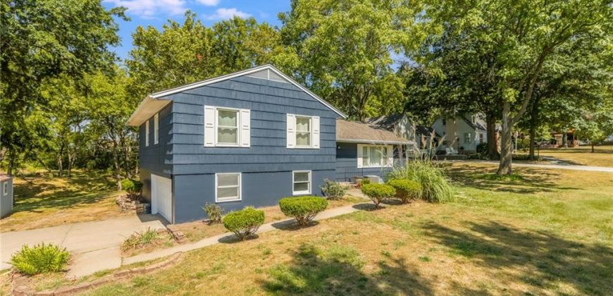 Homes for Sale in Kansas City, MO 64118 | 300 NW 83rd Street